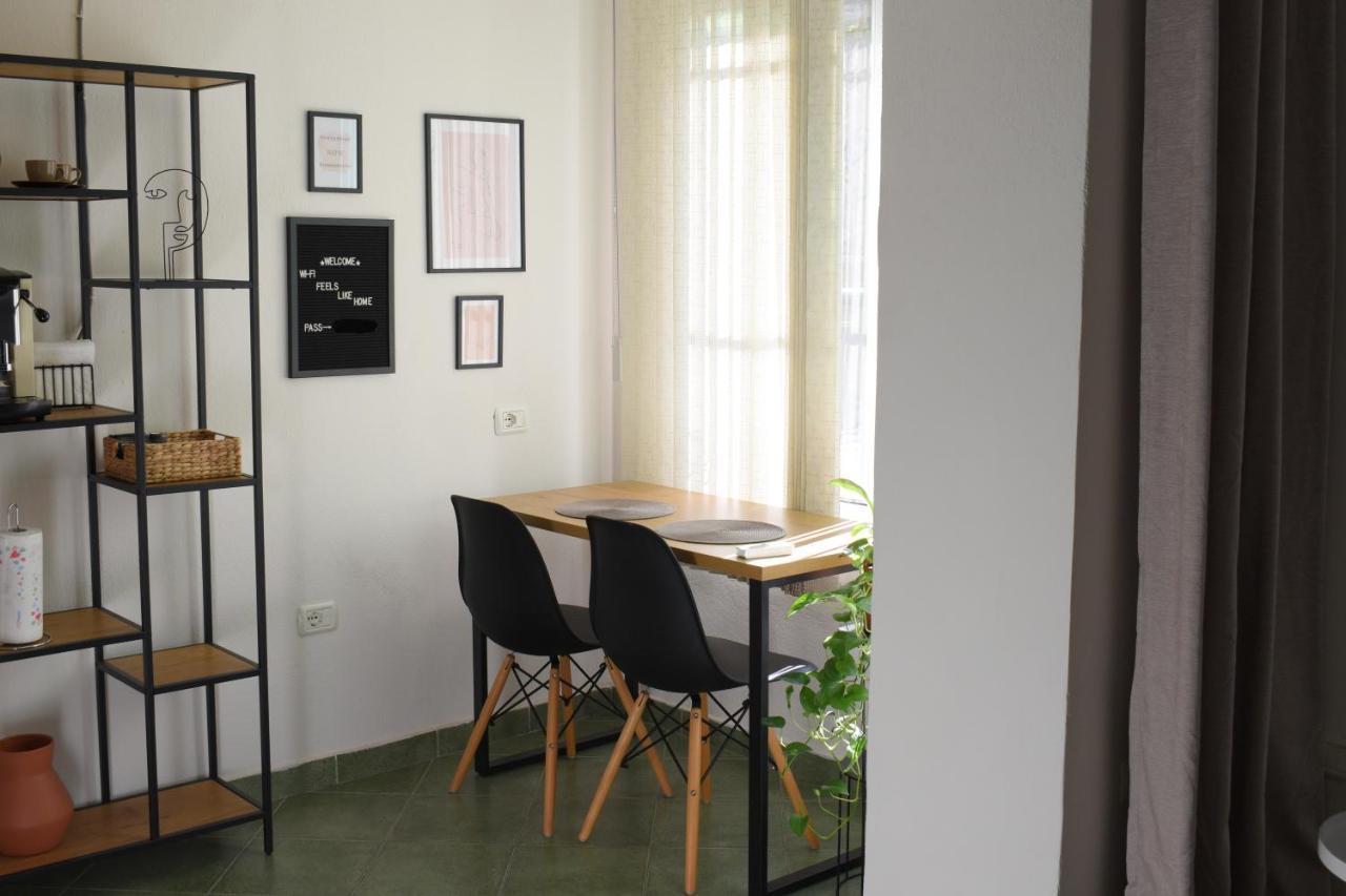Feels Like Home Studio Apartments - Flh Albania Тирана Экстерьер фото